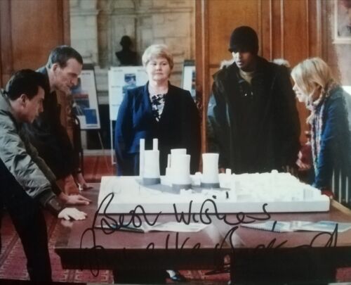 Annette Badland signed Doctor Who / Dr Who photo - Picture 1 of 1
