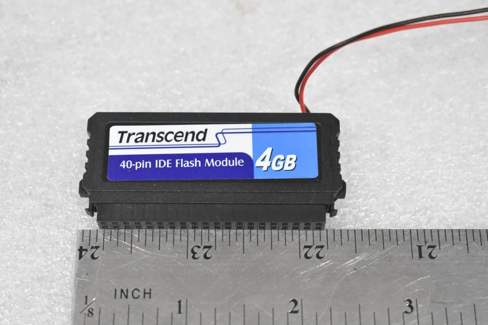 MÓDULO FLASH IDE TRANSCEND 4GB40P 40 PINES 4GB CON MONTAJE DE CABLES Foto 4 de 4