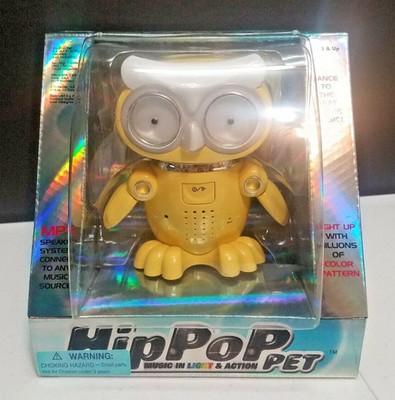 Silverlit OWL Hip Hop Pet MP3 Speaker System Moves Sounds & Lights 