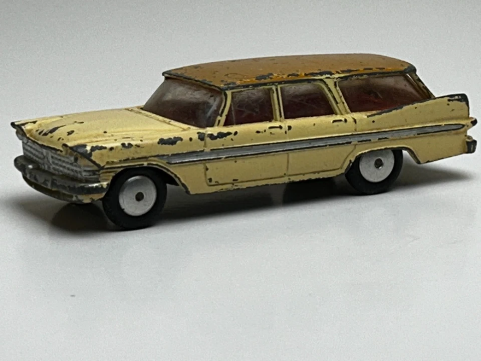 Corgi No. 219 Plymouth Sports Station Wagon - Image 2 of 4