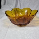 VINTAGE AMBER GLASS CANDY DISH POINSETIA TYPE PATTERN BOTTOM