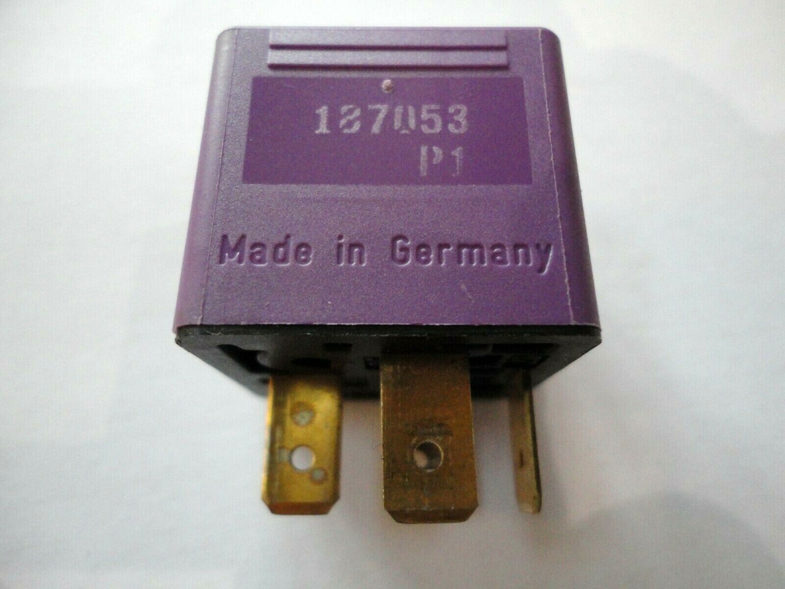 VAUXHALL OPEL SAAB FUEL PUMP PURPLE RELAY BOSCH 0332019452 GM 90 464