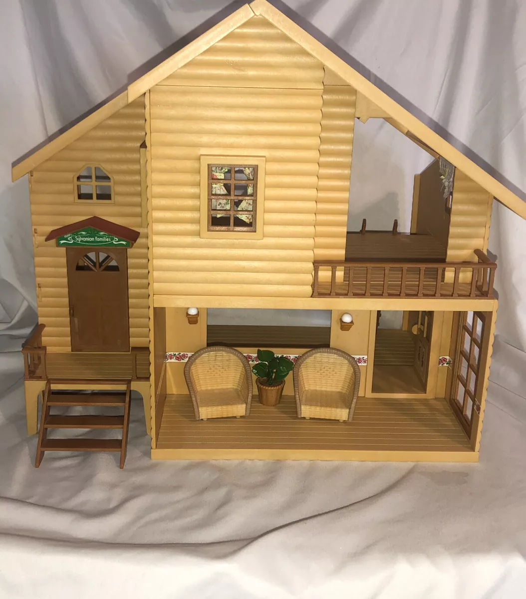 Sylvanian woodland store lodge