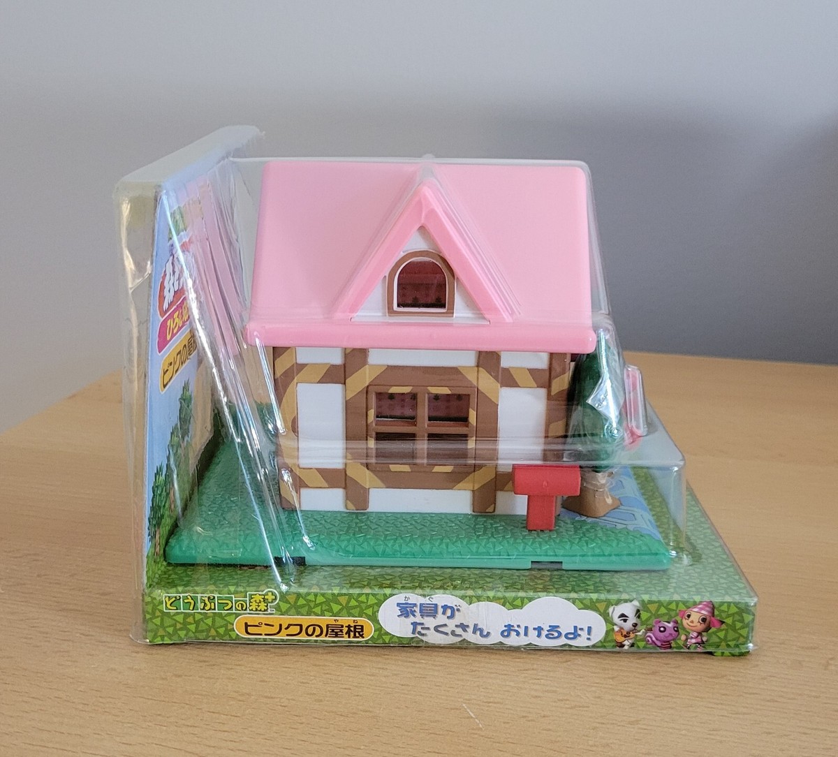 Animal Crossing Let's Make A Forest Wide House - Pink Roof