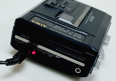 Vintage Aiwa HS-T40 AM/FM Radio Cassette Player Walkman - For
