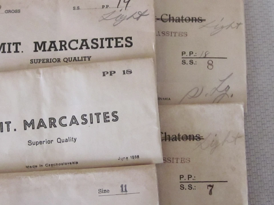 24 ВИНТАЖНЫХ МАРКАЗИТА СМЕШАННЫЙ РАЗМЕР АНТИКВАРНЫЕ КРАПЧАТЫЕ СТРАЗЫ НЕИСПОЛЬЗОВАННЫЕ 4 ЮВЕЛИРНЫХ ИЗДЕЛИЯ РЕМОНТ - Изображение 4 из 4