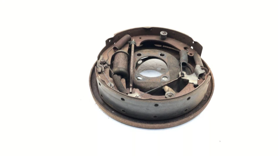 1968 Ford Thunderbird Passageiro Direita Freio Traseiro Placa de Apoio OEM Hardware Traseiro - Imagem 2 de 4