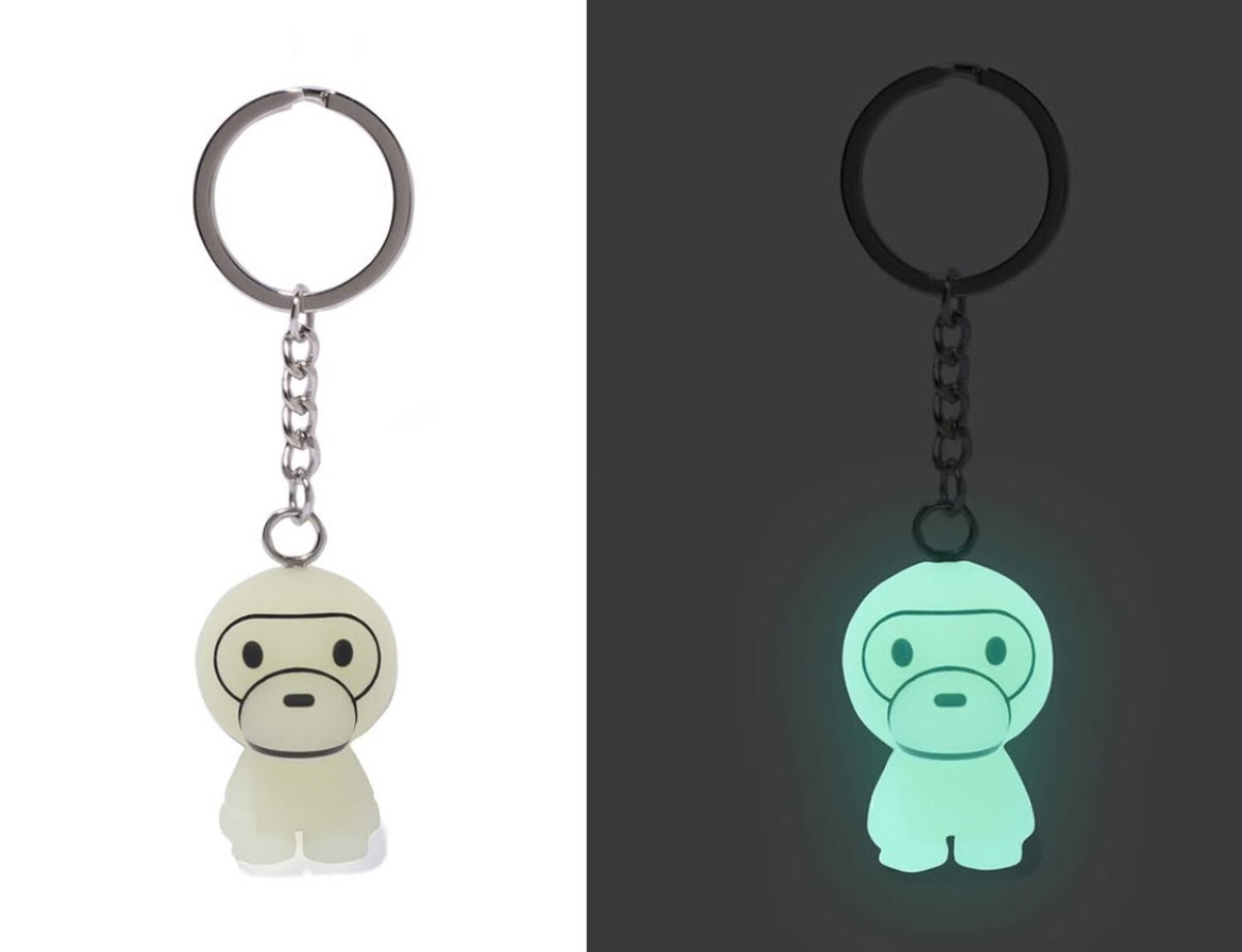 A BATHING APE Men's Goods GLOW IN THE DARK BABY MILO KEYCHAIN