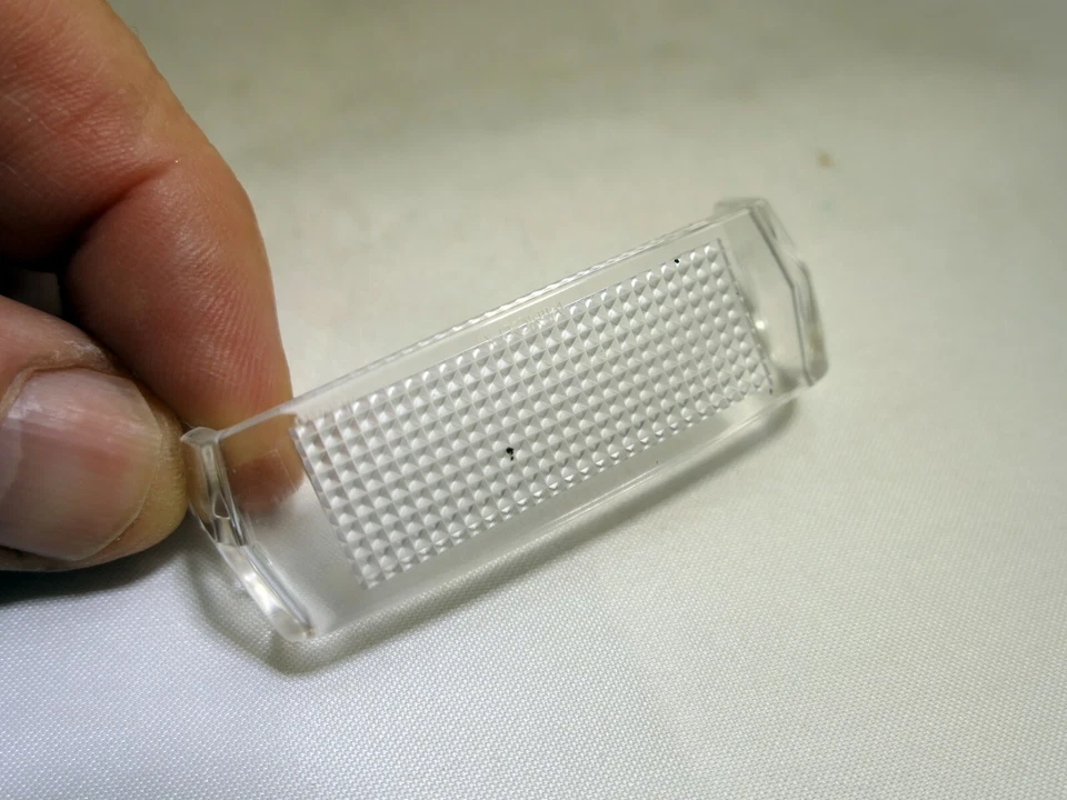 Diffuser wide angle adapter for Minolta Flash - Image 3 of 4