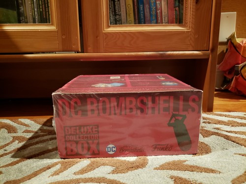 Funko: DC Comics Bombshells, Deluxe Collectors Box - Picture 9 of 12