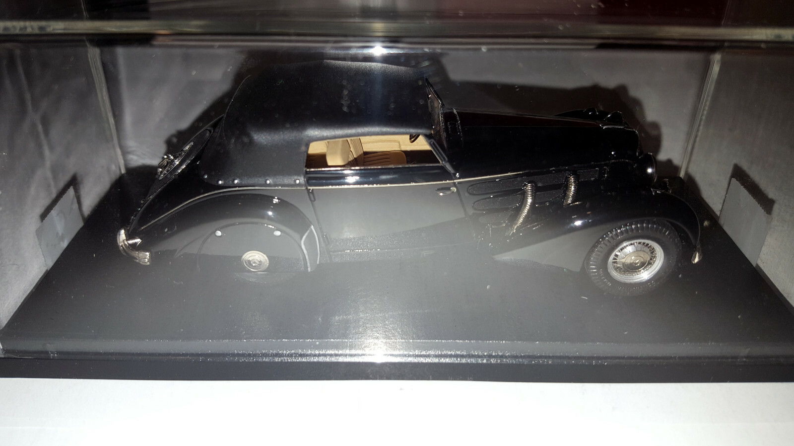 Picture 3 of 10