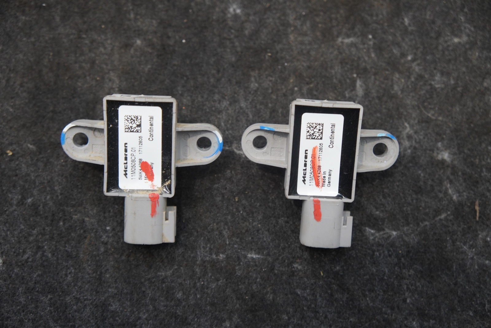 Set 2 Front Door Side Crash Impact Sensor 11M0508CP OEM McLaren 570S 2018