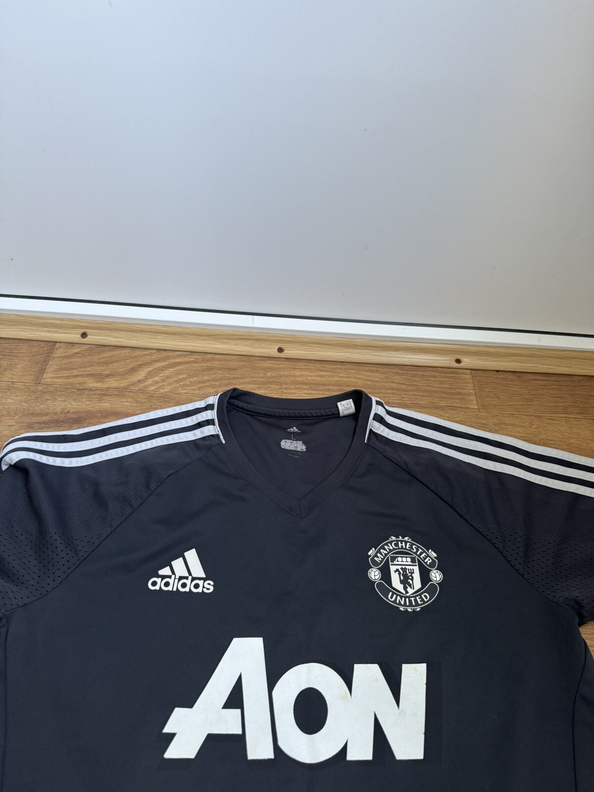 Manchester United Training football shirt 2016 - 2017 Jersey Adidas Size L thumbnail 2