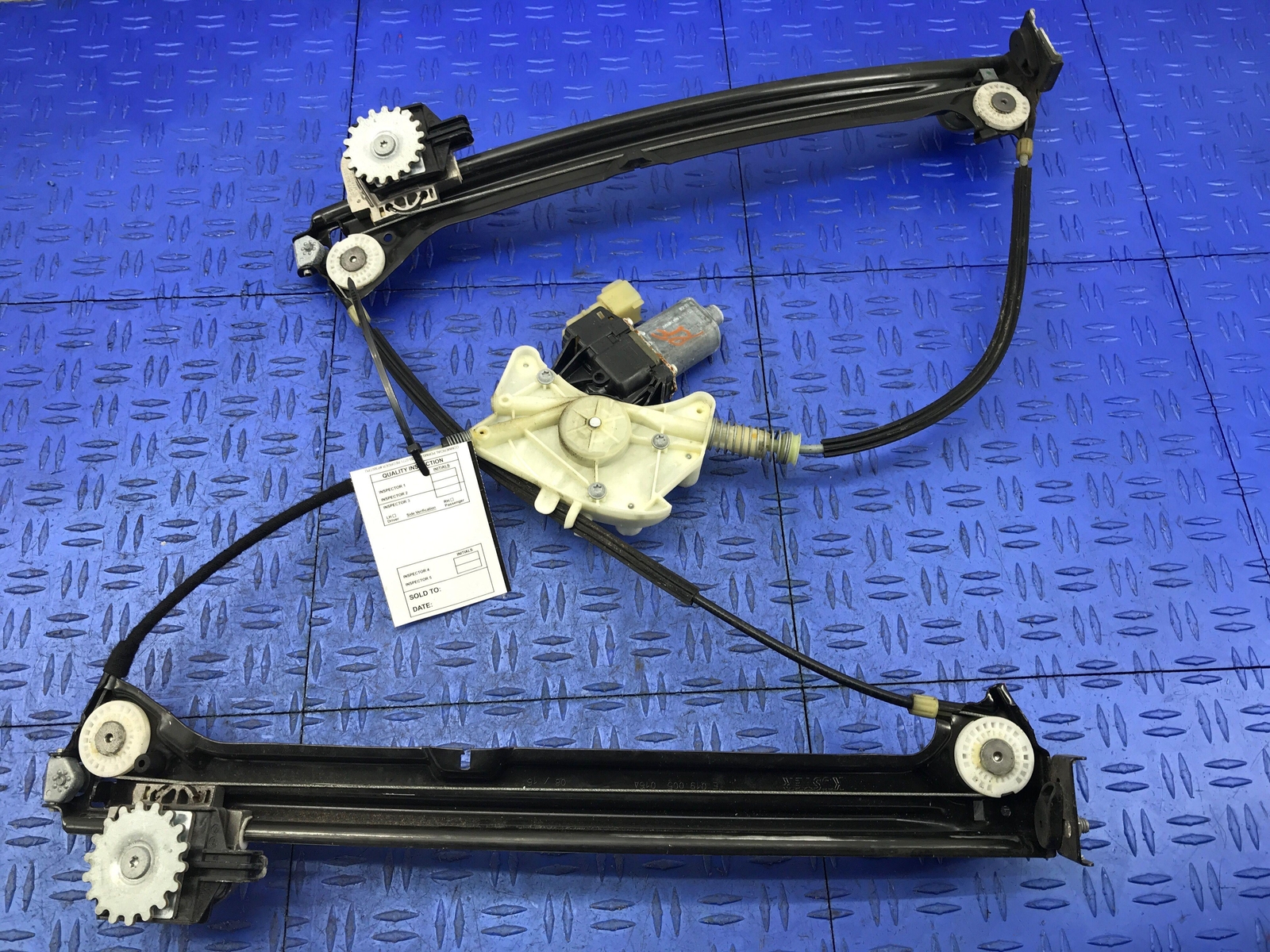 2014-2021 MASERATI QUATTROPORTE FRONT RIGHT DOOR WINDOW GLASS REGULATOR W/MOTOR