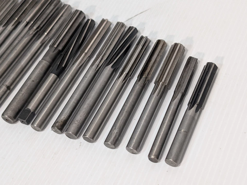 Lote de 30 escariadores de mandril, diferentes tipos, fabricantes y tamaños Foto 3 de 4