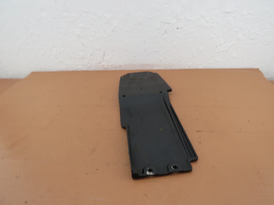 McCulloch Pro Mac 605 3.4 c.i. Placa inferior de motosierra OEM Foto 2 de 4