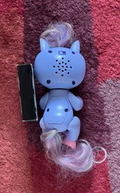 WowWee Fingerlings Alika Interactive Baby Unicorn Toy Light Purple Pink Hooves