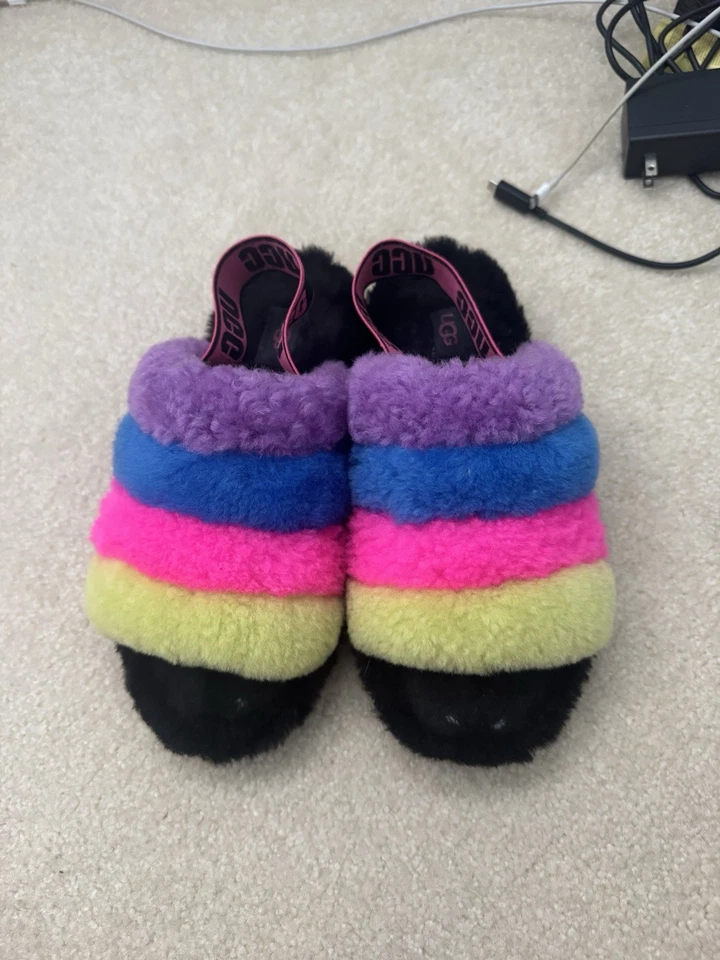 Zapatilla UGG II Talla 7 Foto 2 de 2