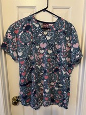 Scrub Top Hearts Women  s Large