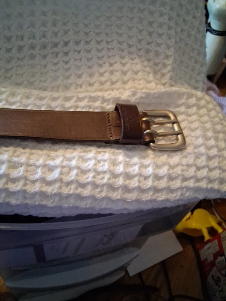 Cinturón ancho para hombre Calvin Klein talla 36 y 1 y 1/2 pulgadas de ancho Foto 2 de 2