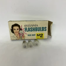 Vintage M2 CLEAR SYLVANIA FLASHBULBS Collectible