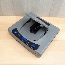Sega Saturn console Boxed 5 games & 2 controllers Japan 1 million units Campain