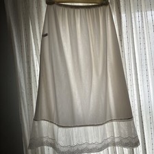 Vintage Ashley Taylor Half Skirt Slip Shiny White Size M 28  USA Nylon Lace