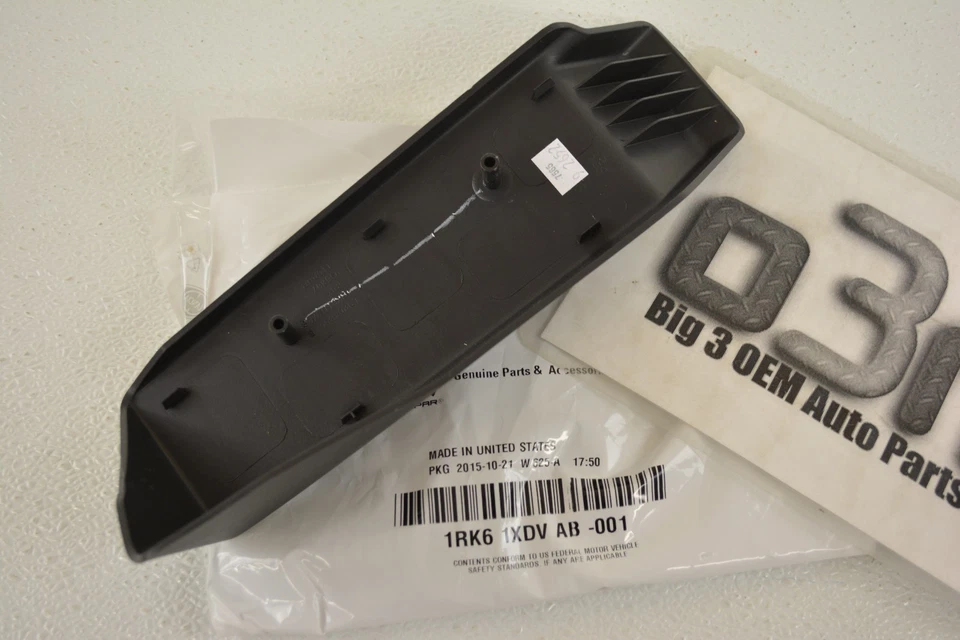 Jeep Patriot 2011-2016 base reposapiés interior gris nuevo OEM Mopar 1RK61XDVAB Foto 3 de 4