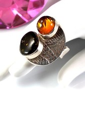 ISRAELI DESIGNER SIGNED 925 HAMMERED STERLING BALTIC GREEN AMBER STONE RING