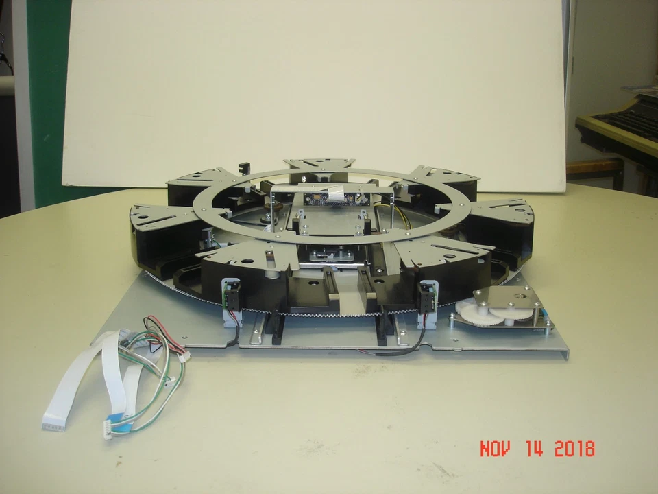 CAROUSEL PICKER ASSY FOR EXABYTE MAGNUM LTO AUTOLOADING TAPE LIBRARY - Image 2 of 4