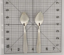 Bon Chef Stainless Teaspoons Glossy 18/10 2 Ct B9C1 Center Ridge Handle