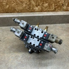 2 Aventics R432006385 Rexroth Solenoid Valves On Manifold Block  See Description