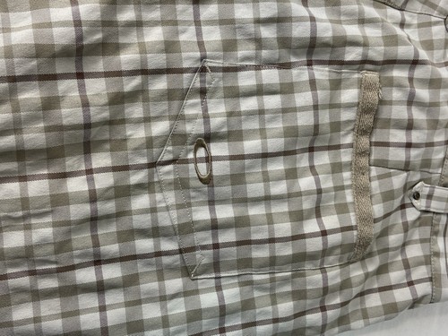 Oakley Men’s Plaid Golf Shorts Beige/ Brown Lightweight Size 34 - Free Postage - Picture 5 of 7