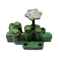 Used Rockshaft Cover Assembly Fits John Deere 650 Ch15104