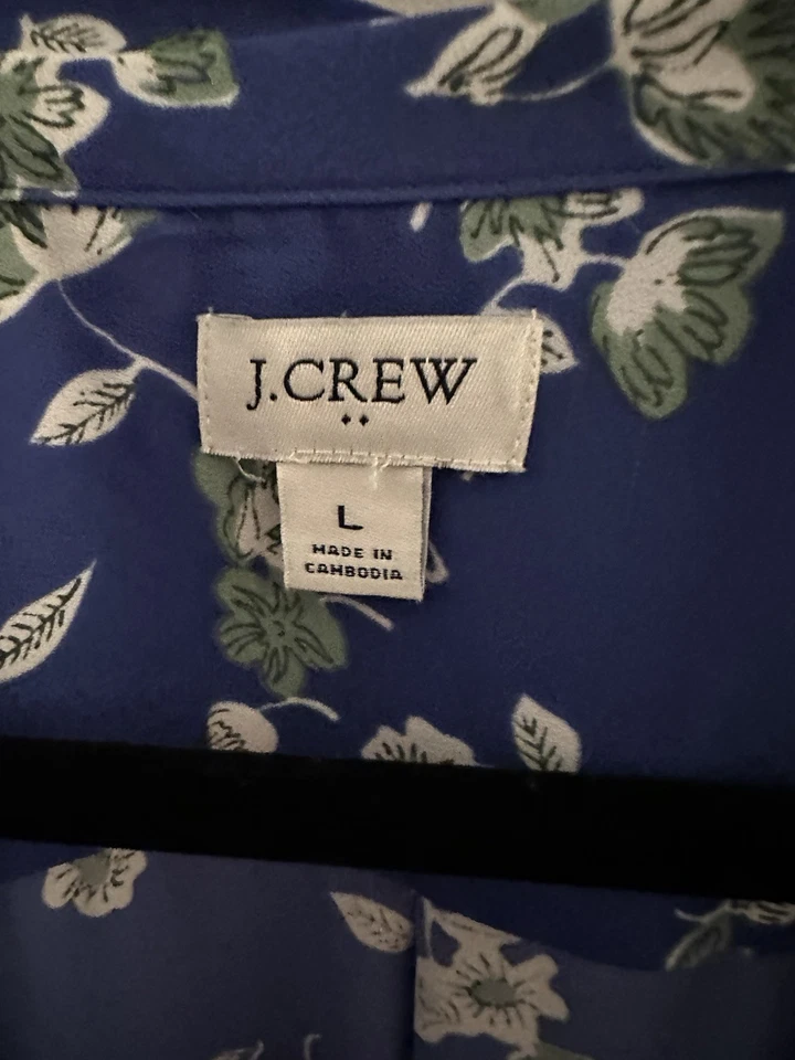 Top J.Crew Azul Floral Cuello Atado Botón Talla Grande Foto 2 de 4