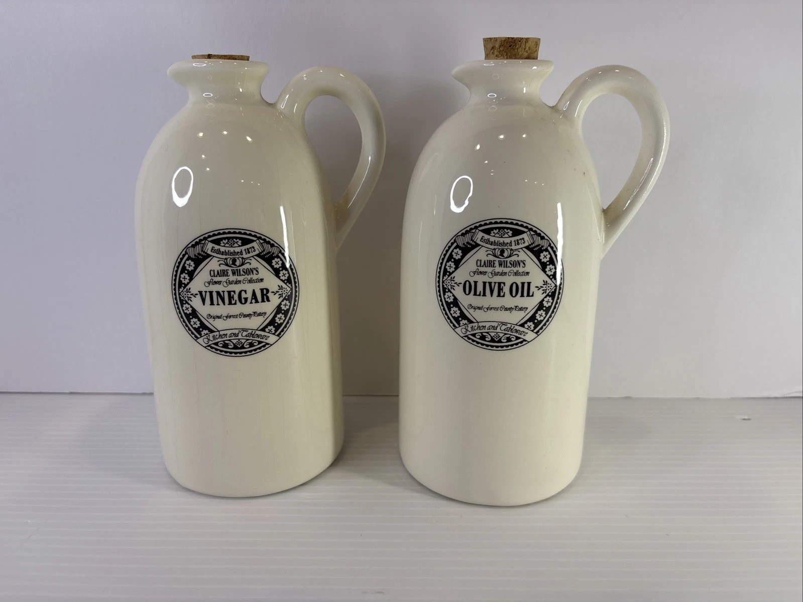 Claire Wilson’s Olive Oil & Vinegar Original Pottery Flower Garden Co. Brand New
Opens in a new wind