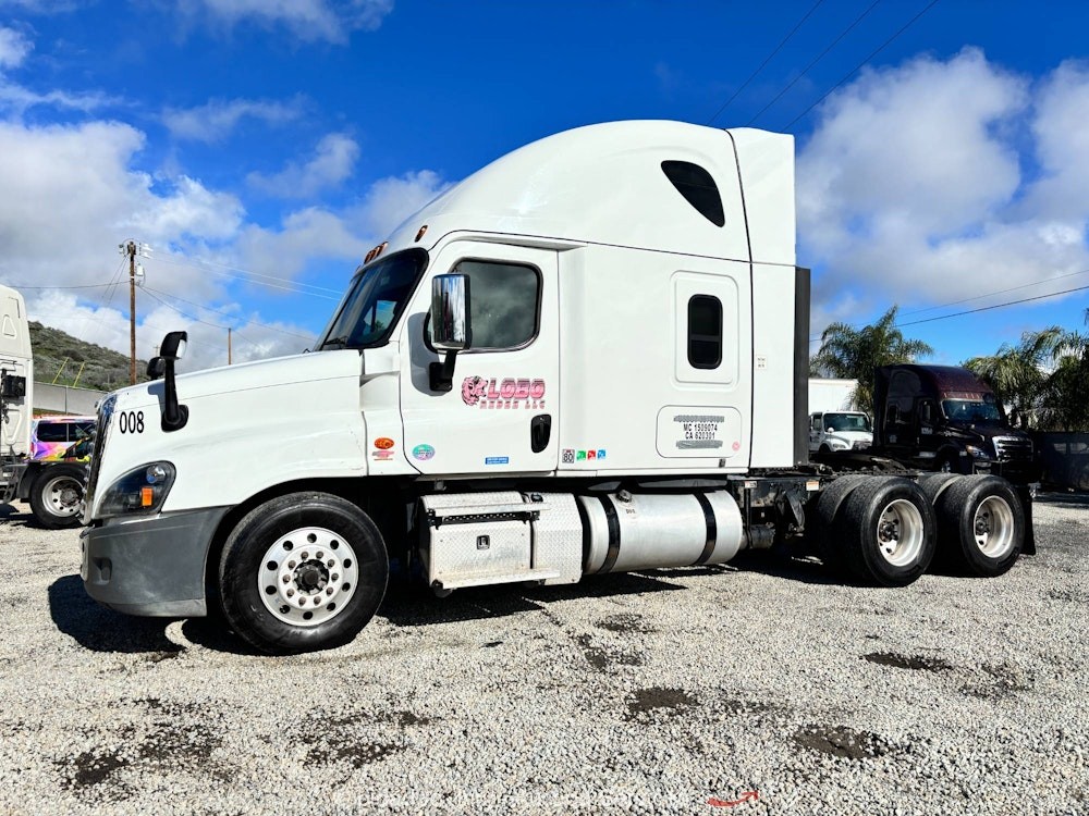 2020 Freightliner Cascadia T/A Sleeper Truck Tractor Cummins X15 A/T bidadoo