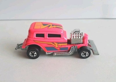 Hot Wheels Scorch Torch Ford Vickie Hot Rod California Custom Pink Malaysia 1990