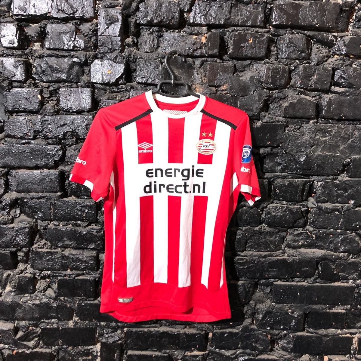 PSV Eindhoven Jersey Home football shirt 2016 - 2017 Umbro Young