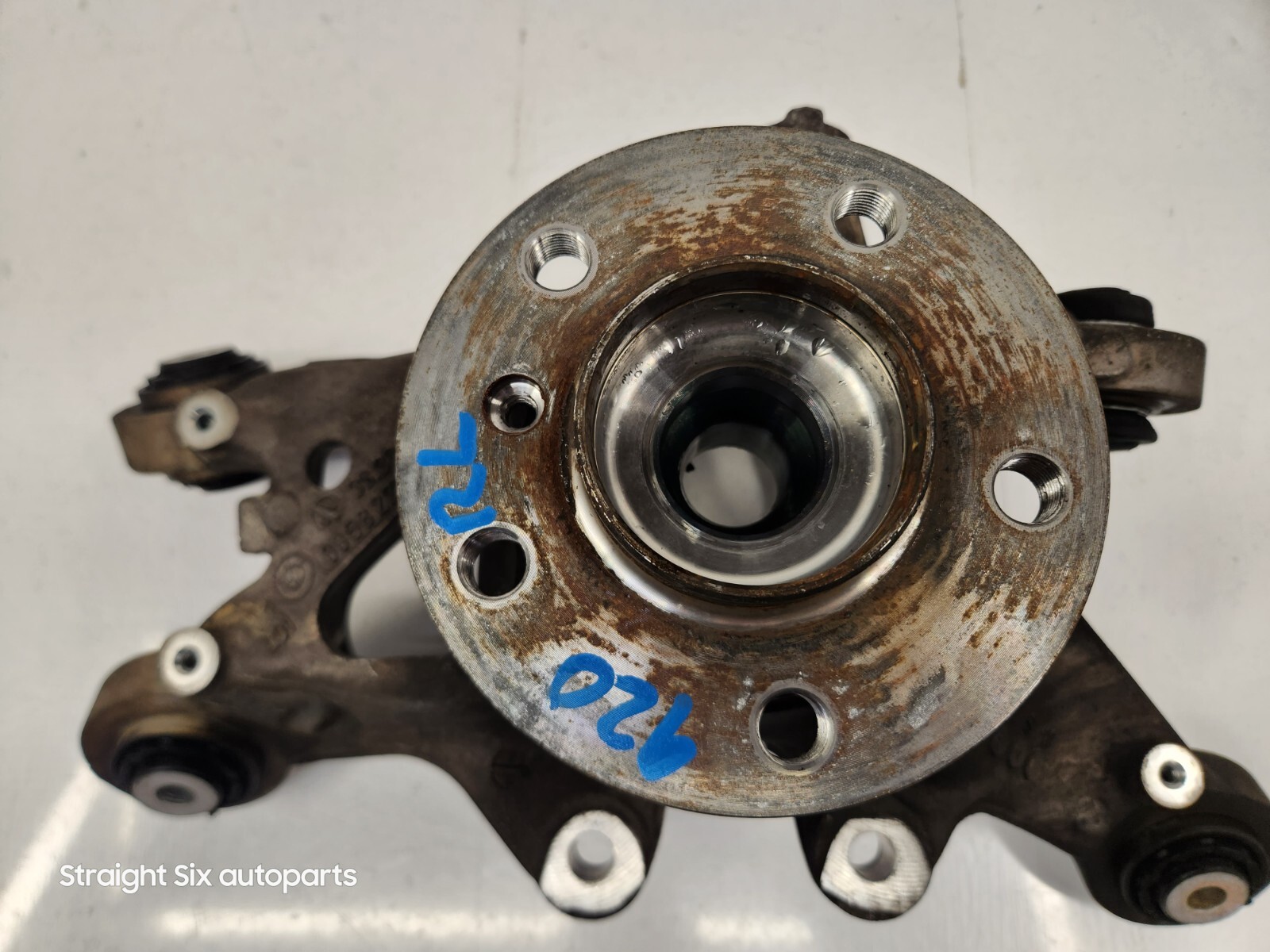 ✅ 14-20 OEM BMW i8 I12 I15 Rear Left Hub Spindle Knuckle Wheel Bearing Carrier