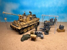 Bergepanzer Tiger 1 1:35 mit Kran und Feldwerkstatt, viel Zubehör, 7 Figuren