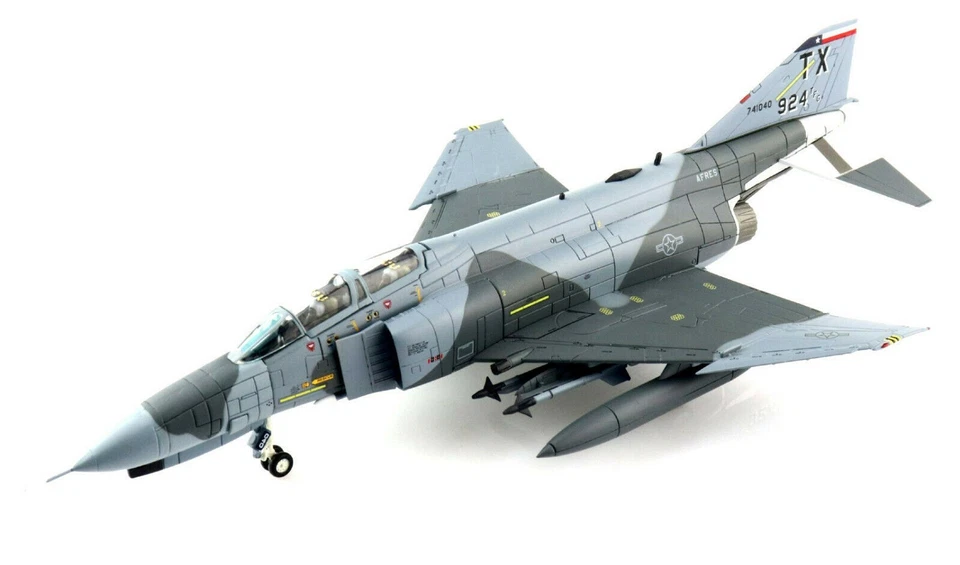 Hobby Master 1/72 F-4E Phantom II 924th TFG 704th TFS Nellis Gunsmoke Co HA19028 Foto 2 de 4