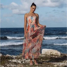 NWT Hutch Bromley Gown - size 12