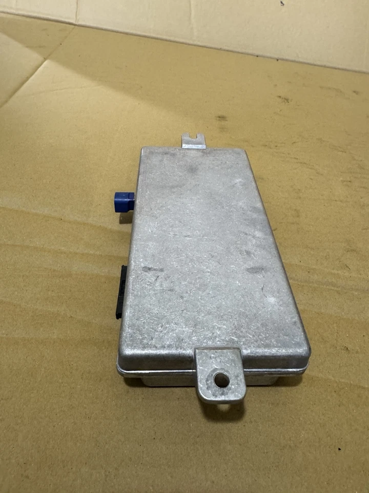 Módulo de control de cámara de visión trasera BMW X3 2011-2014 04930225601 OEM. Foto 3 de 4