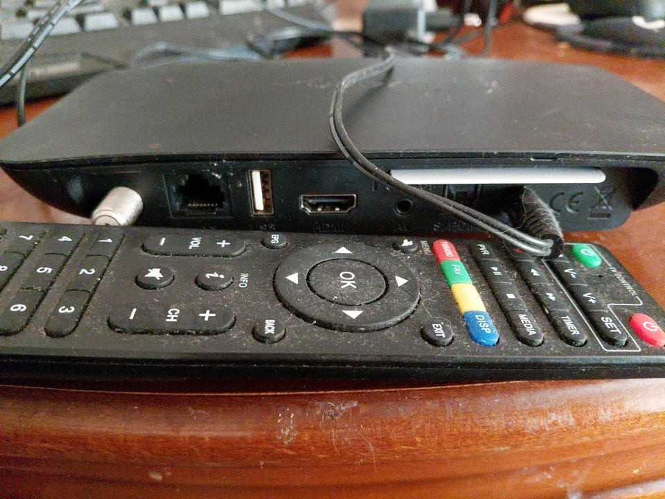 Decoder Ricevitore Digitale Terrestre Dvb-T2 Android Tv Box HDMI WiFi Smart 4k! - Bild 2 von 3