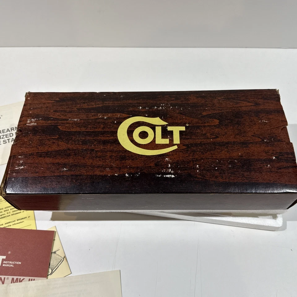 Original Colt Trooper MK II 4" 357 1980 Madera Grano Espuma Inserto Caja y Papeleo Foto 2 de 4