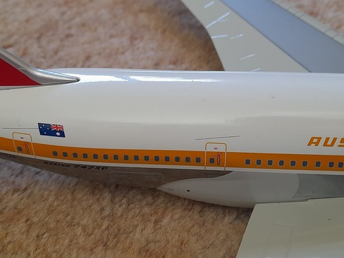InFlight200 Boeing 747SP Qantas Australia VH-EAA Model - Picture 5 of 13