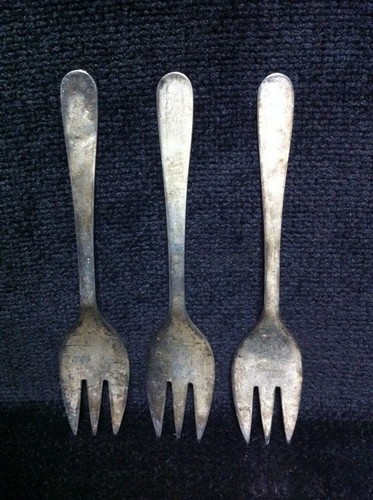 Vintage 3-teiliges Set italienische KLEINKINDGABELN (+mehr aufgelistet) "Silberteller Italien" - Bild 1 von 3