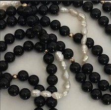 56 Inch 14k YG Fresh Water Pearl And Natural Black Spinel Bead Necklace
