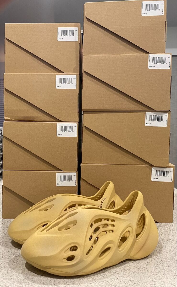 ADIDAS YEEZY FOAM RUNNER SAND アディダス イージー フォーム ADIDAS YEEZY FOAM RUNNER SAND アディダス イージー フォーム